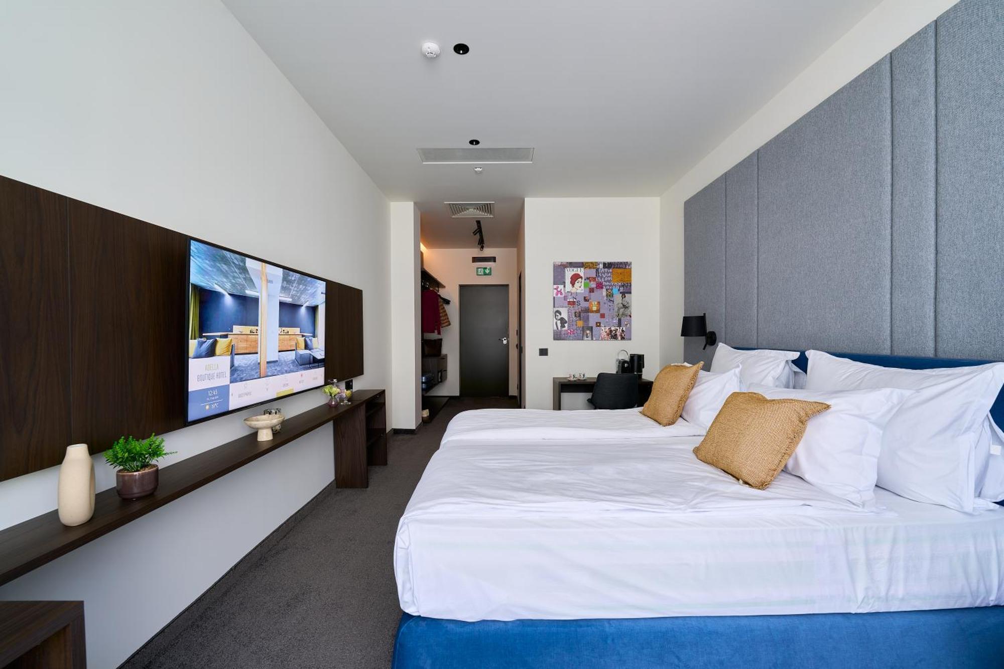 Adella Boutique - Free Secured Parking Aparthotel 4*