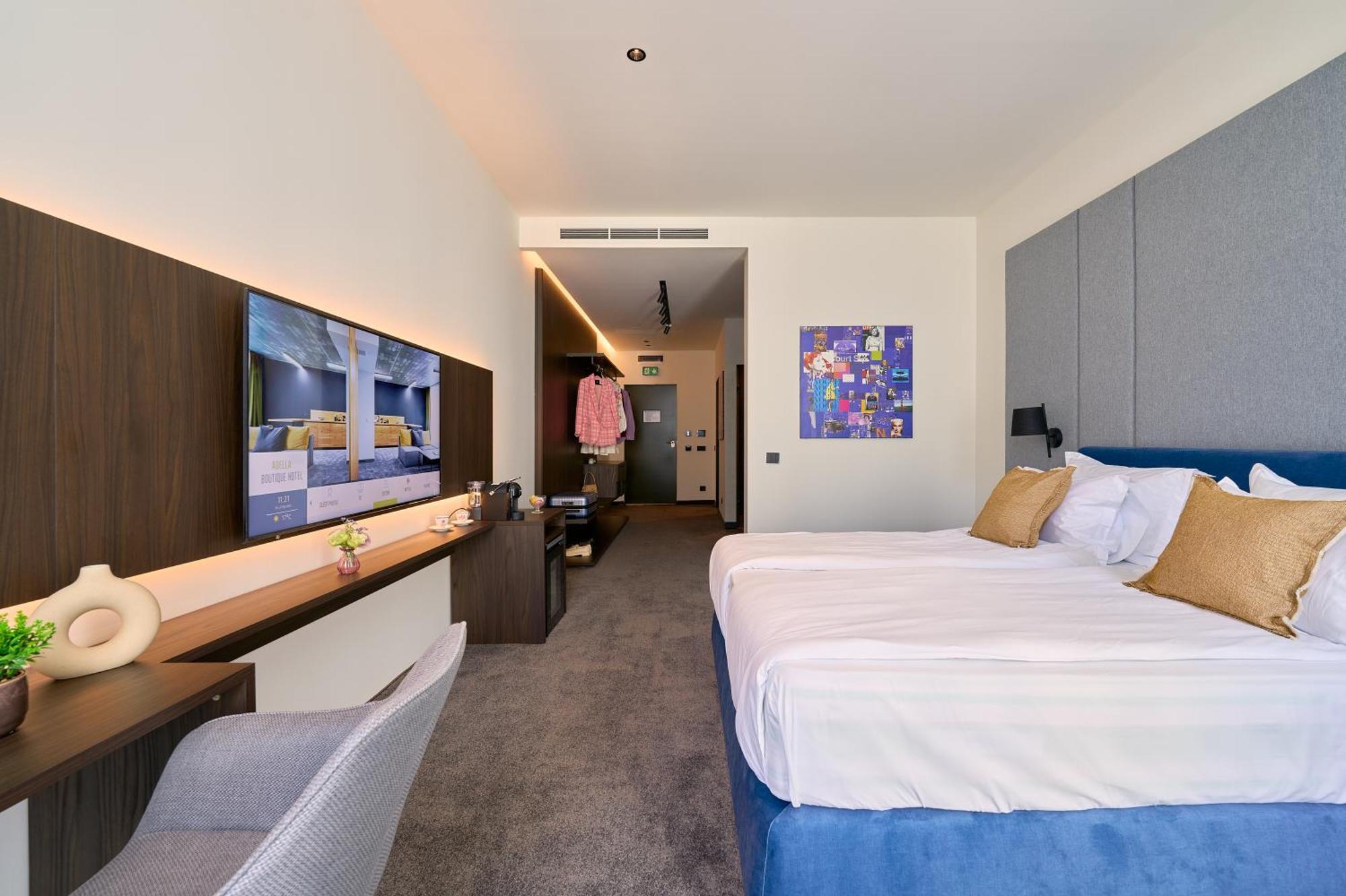 Adella Boutique - Free Secured Parking 4*